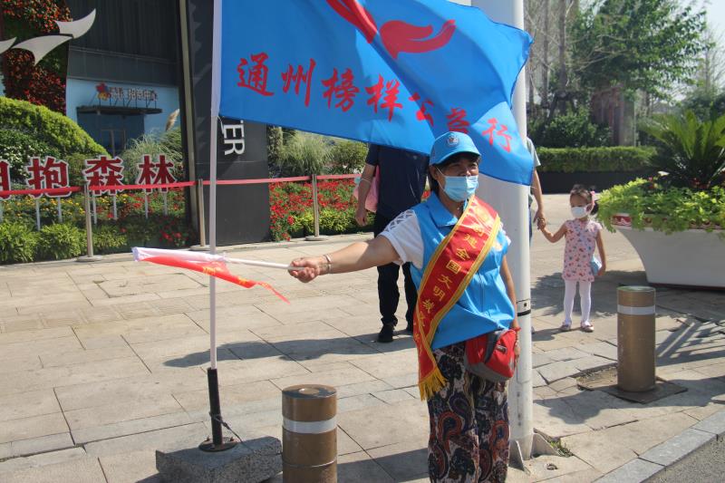 <strong>逼肥嫩逼操逼</strong>